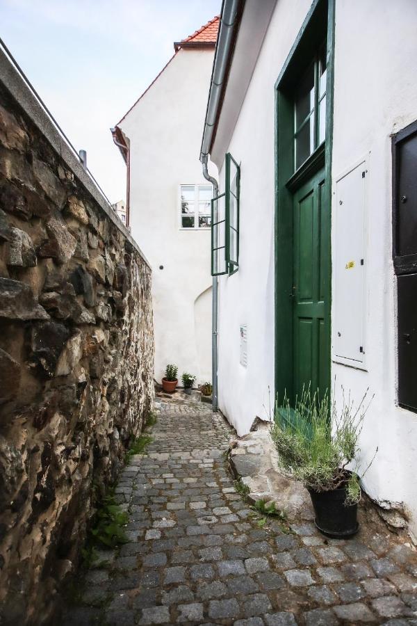 Domecek / Tiny House Lägenhet Český Krumlov Exteriör bild